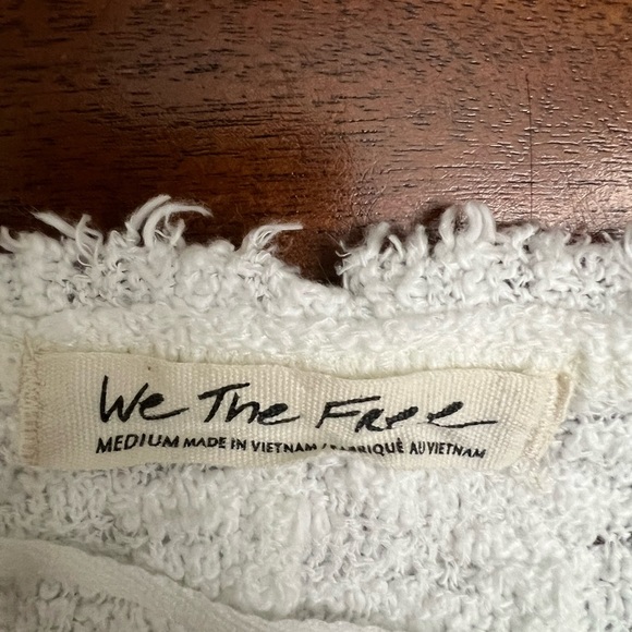 FREE PEOPLE- FRANCIS TEE size Medium - Picture 5 of 7